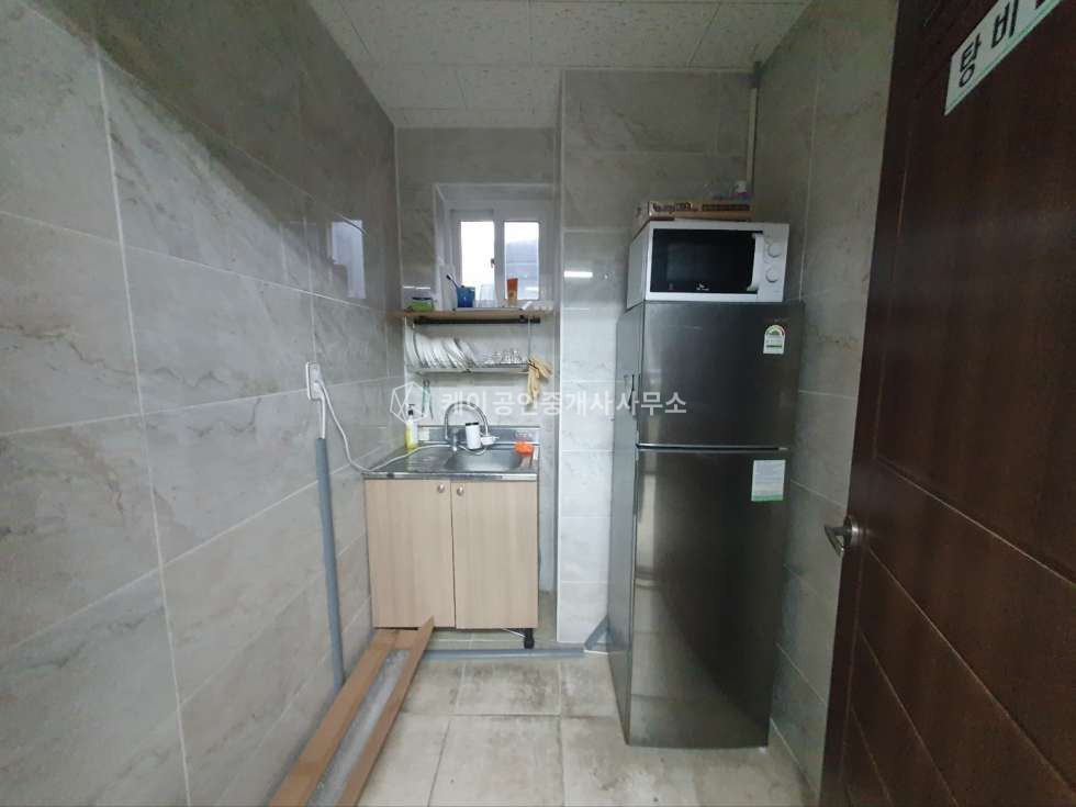 경기 김포시 대곶면 송마리 관리 잘된 가구공장, 단독 제조공장 추천, 2차선 인접, 사무실+기숙사O 매매 매물번호 11136 사진 8