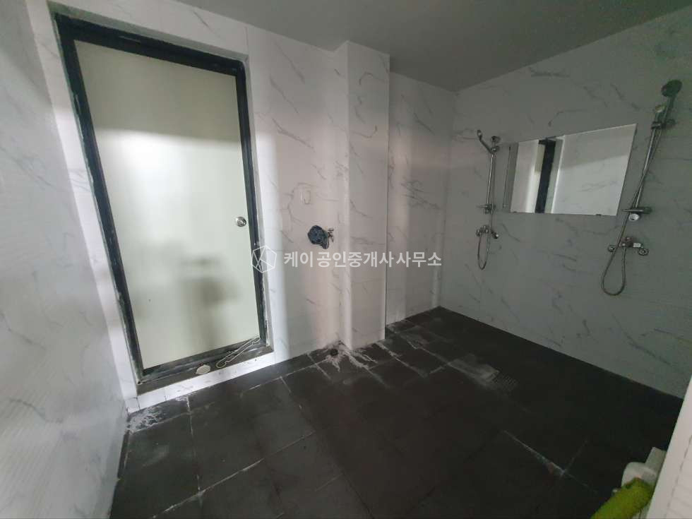 인천 검단구 오류동 가동 건113평+가설 180평, 2종근생, 내부샤워실,화장실, 전차량 진입가능 월세 매물번호 11260 사진 4