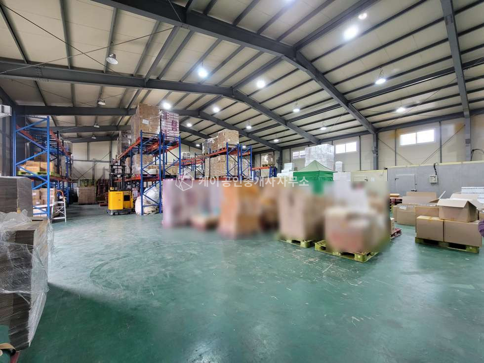 경기 파주시 월롱면 덕은리 월롱ic 바로앞, 4차선 대로변 위치, 통건물 200평 공장, 하수직관, 광고홍보 노출효과 최고, 월롱역 도보이용가능, 단독마당, 40피트츄레라 월세 매물번호 11265 사진 2