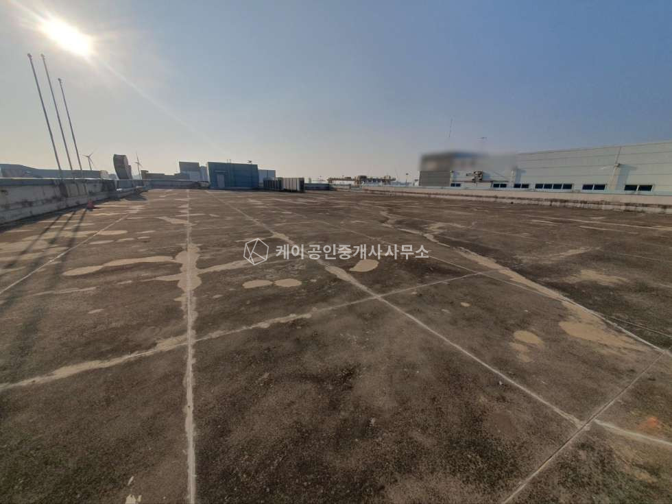 인천 검단구 오류동 1동 마당 넓고 연면적 많은 3층 단독공장, 대로변 코너 위치, 관리 잘 되어있는 공장 매매 매물번호 11277 사진 26