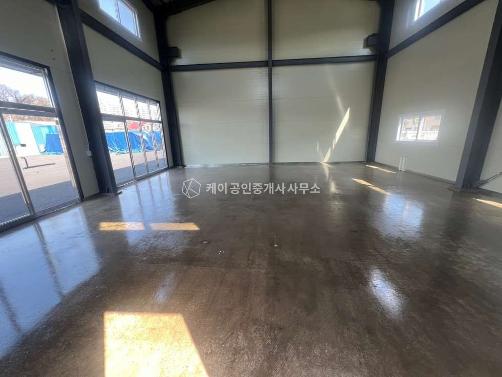 경기 김포시 양촌읍 양곡리 대로변 접해있어 광고 노출 효과 좋은 2종근생 신축, 넓은 공동마당 월세 매물번호 10691 사진 6