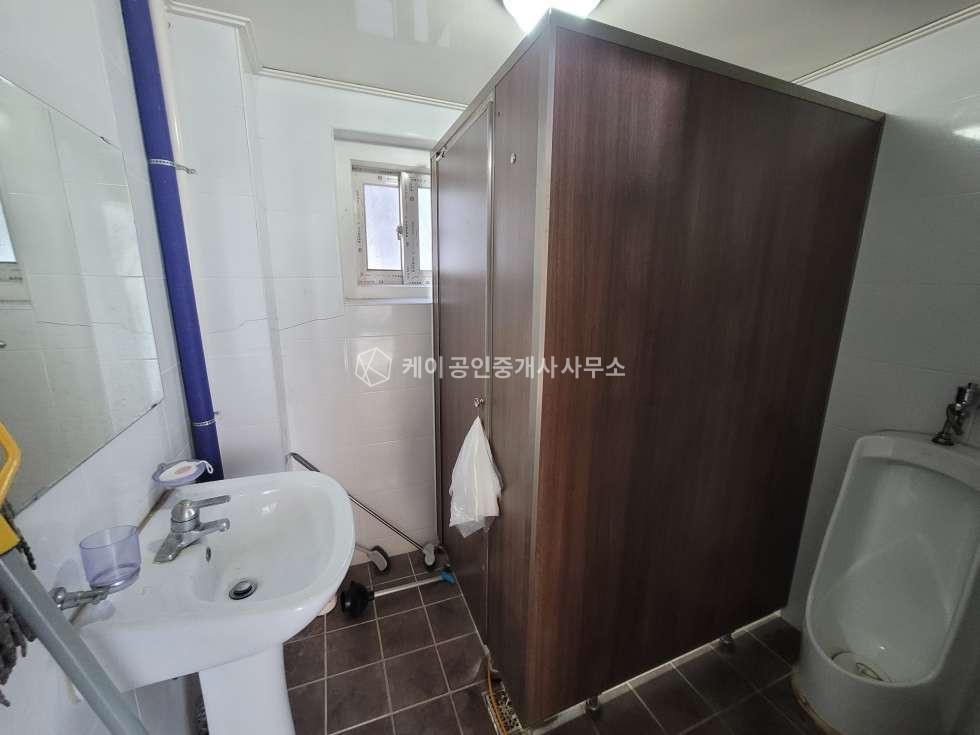 경기 고양일산동구 성석동 성석동 연 149평, 2종제조, 하수직관, 넓은 단독마당 2곳, 준신축급 컨디션, 설문ic, 고양ic 10분 거리 월세 매물번호 11297 사진 10