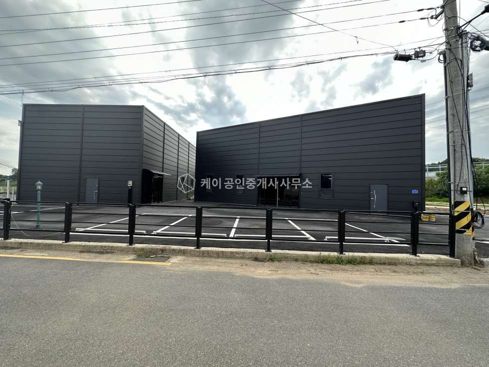 경기 고양덕양구 주교동 1동 덕양구 주교동 고양Ic 10분이내 인테리어 잘된 신축 60평 2동 2종근생 제조 창고 월세 매물번호 10032 사진 1