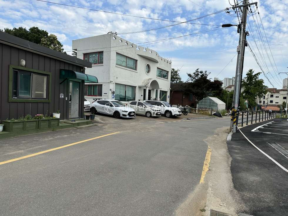경기 고양덕양구 주교동 1동 덕양구 주교동 고양Ic 10분이내 인테리어 잘된 신축 60평 2동 2종근생 제조 창고 월세 매물번호 10032 사진 8