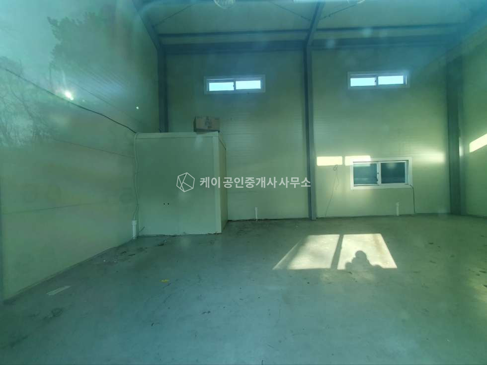 경기 고양일산동구 설문동 1종근생 60평+20평=80평, 추레라가능, 단독마당, 민원x 월세 매물번호 11300 사진 2