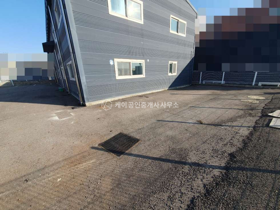 경기 고양일산동구 설문동 1동 2종근생, 80평, 대중교통 가능, 깔끔한 내외부, 단독마당,대형차 진입가능 월세 매물번호 11302 사진 4