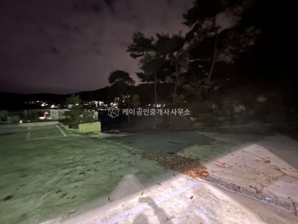 경기 고양덕양구 관산동 주건축물제1동 덕양구 210평 통임대, 하수직관, 단독마당, 수도권제1순환고속 통일로ic 10분, 약 71평 사무실+ 테라스 추가임대가능 월세 매물번호 11318 사진 8