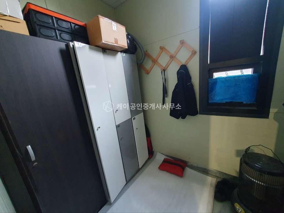 인천 서해구 석남동 연면적 372평, 관리 잘된 신축급 단독공장, 화물승강기, 내부사무실 월세 매물번호 11328 사진 8
