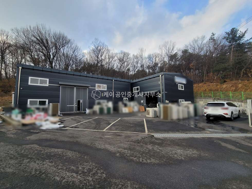 경기 고양일산동구 사리현동 사리현ic 2km 이내 깔끔한 신축급 60평 2개동 1종근생창고 매매, 단독마당, 내부사무실, 대형차량 진입가능 매매 매물번호 11366 사진 1