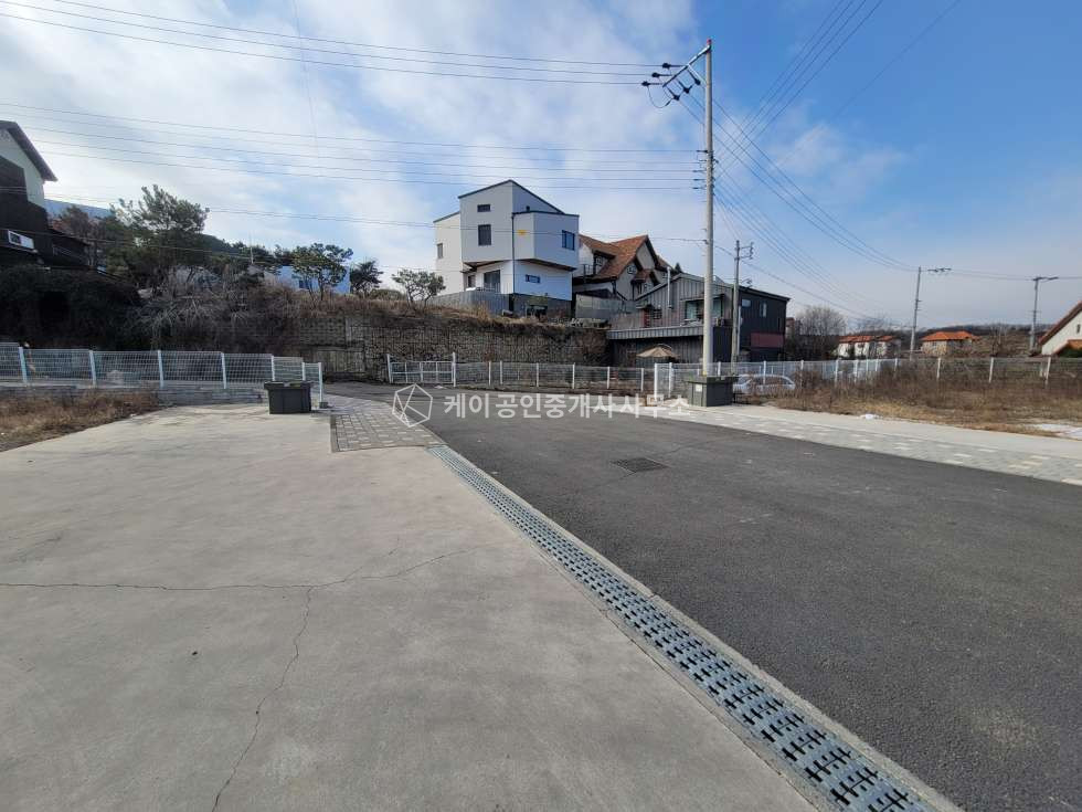 경기 고양일산동구 성석동 성석동 신축급 컨디션 52평 근생, 내부사무실, 내부화장실, 넓은 단독마당 사용 월세 매물번호 11375 사진 8
