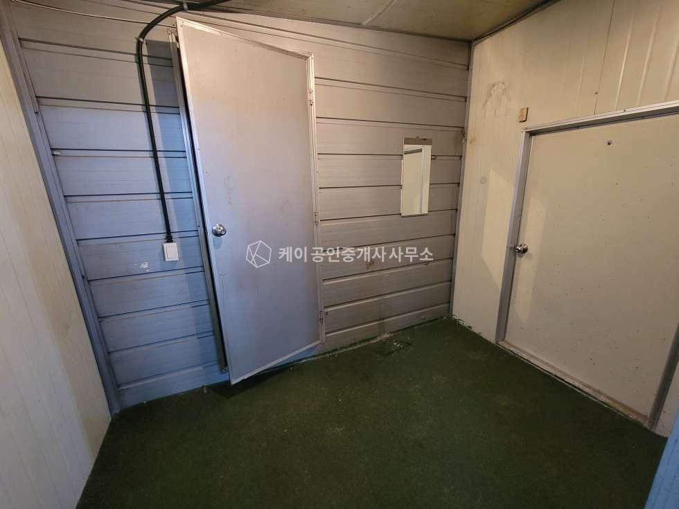 경기 고양일산동구 성석동 성석동 실사용 면적 100평, 60평+20평 2개동, 추가 복층사무실 20평, 넓은 단독마당, 성석삼거리 5분, 설문ic 10분, 월세 매물번호 11378 사진 7