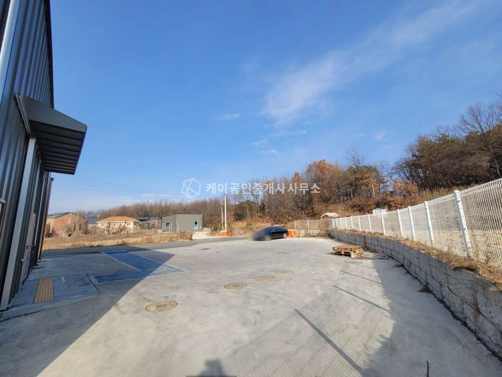 경기 고양일산동구 성석동 성석동 매우 넓은 단독마당 사용, 신축급 연 96평 창고, 내부사무실, 내부화장실, 사리현ic 10분성석동 매우 넓은 단독마당 사용, 신축급 연 96평 창고, 내부사무실, 내부화장실, 설문ic 10분 월세 매물번호 11398 사진 11