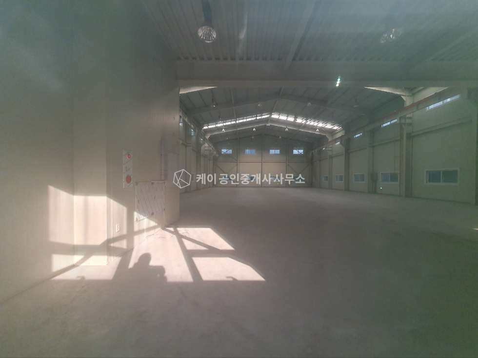 경기 김포시 양촌읍 학운리 학운산단 단독공장 통임대, 호이스트O, 추레라 가능, 월세 매물번호 11413 사진 2