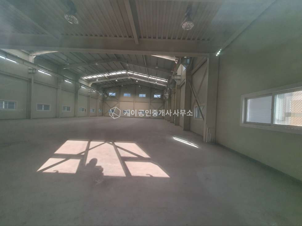 경기 김포시 양촌읍 학운리 학운산단 단독공장 통임대, 호이스트O, 추레라 가능, 월세 매물번호 11413 사진 3