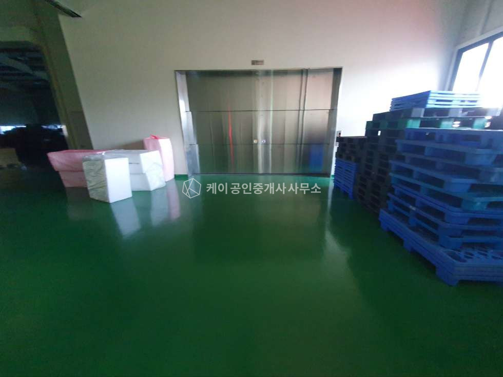 경기 김포시 양촌읍 대포리 A동 공장 1층 150평, 2층 180평, 공동마당, 화물승강기 5t, 호이스트 3t 월세 매물번호 11411 사진 4