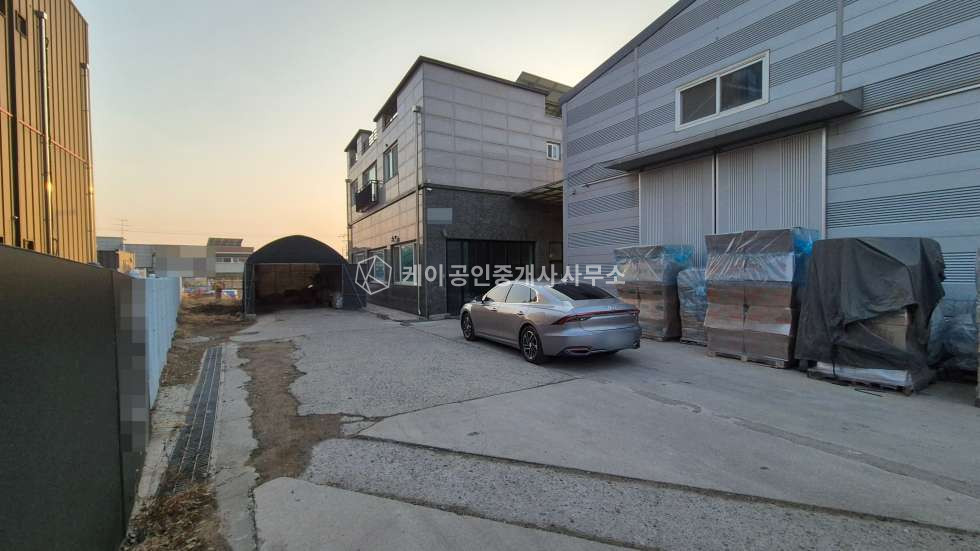 경기 김포시 고촌읍 태리 나동 김포골드라인접, 김포IC 3분, 폴딩도어 높은층고, 전차량진입가능,근생창고 월세 매물번호 11436 사진 6