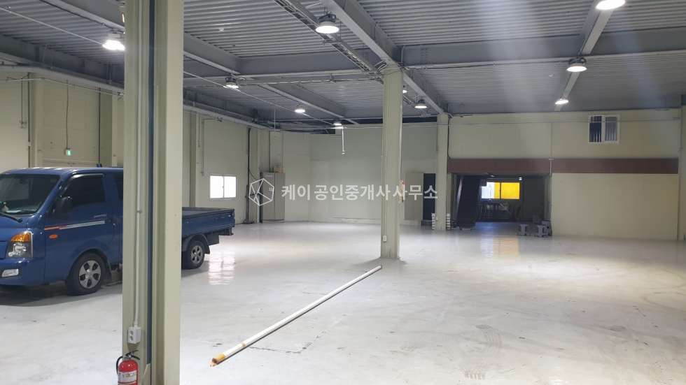 인천 서해구 원창동 원창동 대형 공장 창고, 일반 제조업 가능, 즉시입주 월세 매물번호 11385 사진 3