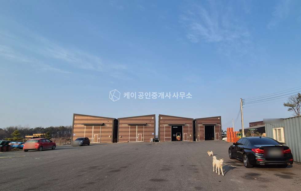 경기 고양일산동구 설문동 준신축,대형단독마당,대형차량진입원활,4개동까지 임대가능, 설문IC 5분 월세 매물번호 11448 사진 9