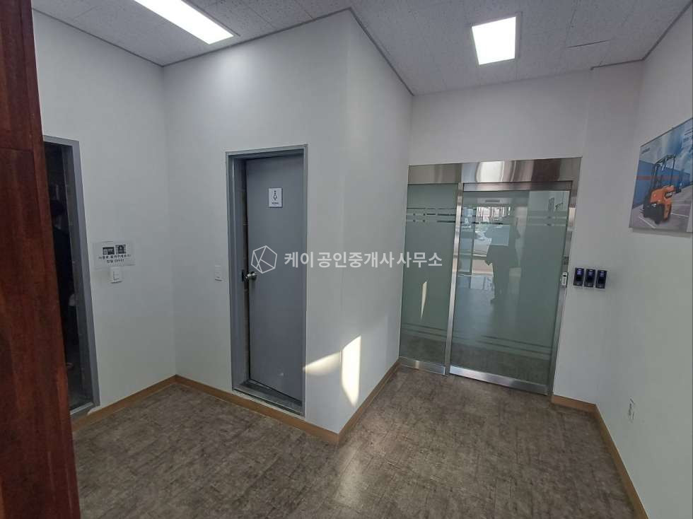 인천 서해구 원창동 약 1500평 사옥형 공장 창고, 넓은 마당, 26년 8월 만기 매매 매물번호 11464 사진 12