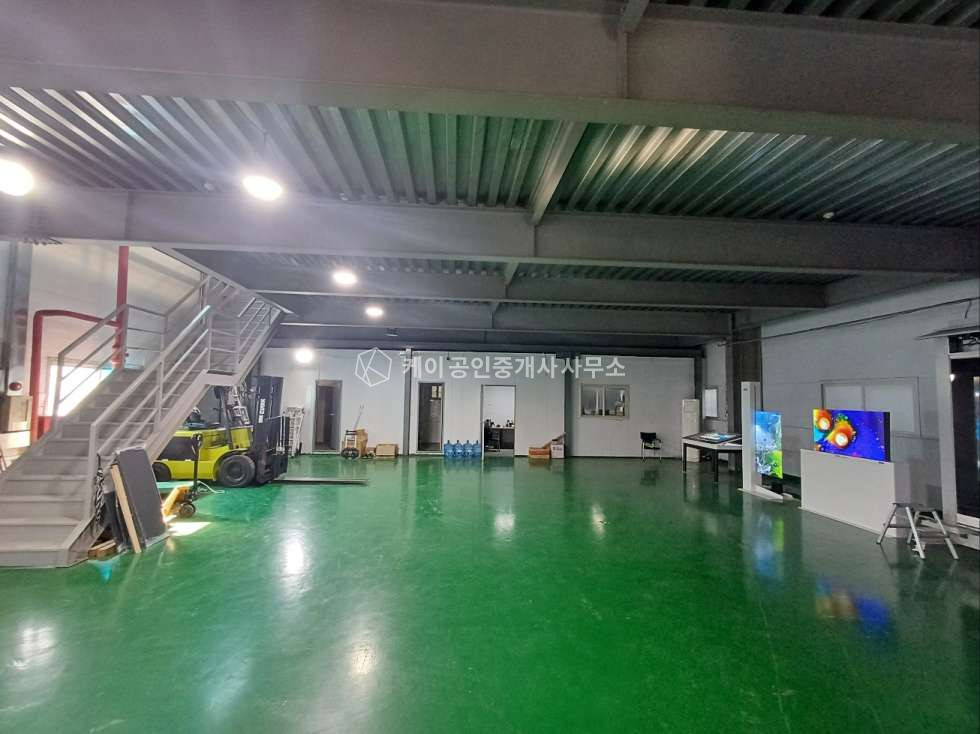 인천 서해구 원창동 중대형 단독 공장 사옥, 주차장 넓음, 대형차량 진입 원활, 깔끔하게 관리 매매 매물번호 11481 사진 5