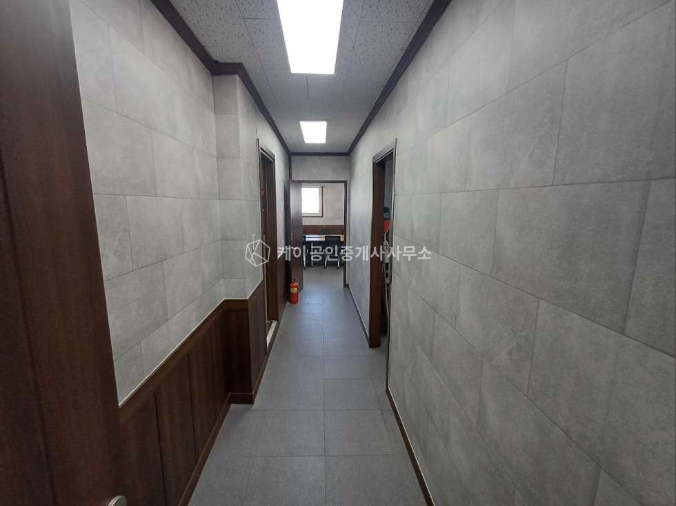 인천 서해구 원창동 중대형 단독 공장 사옥, 주차장 넓음, 대형차량 진입 원활, 깔끔하게 관리 매매 매물번호 11481 사진 15
