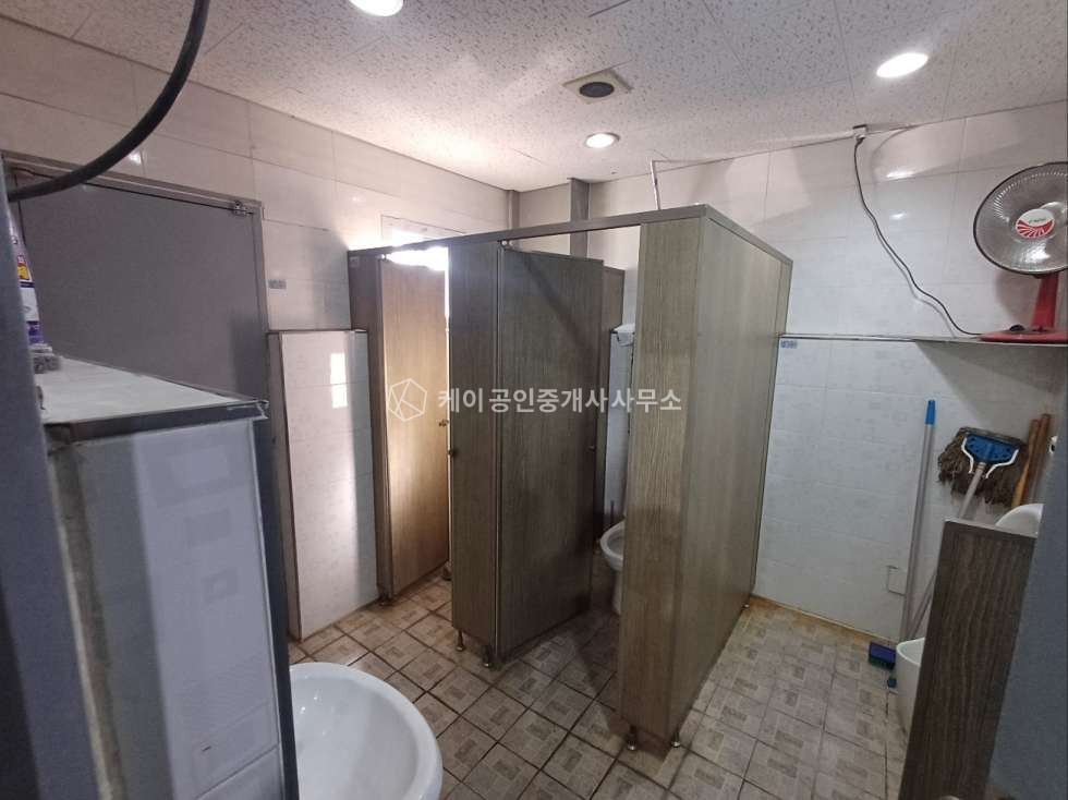 인천 서해구 원창동 중대형 단독 공장 사옥, 주차장 넓음, 대형차량 진입 원활, 깔끔하게 관리 매매 매물번호 11481 사진 17
