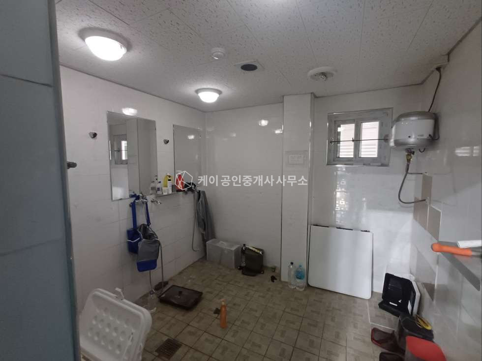 인천 서해구 원창동 중대형 단독 공장 사옥, 주차장 넓음, 대형차량 진입 원활, 깔끔하게 관리 매매 매물번호 11481 사진 18