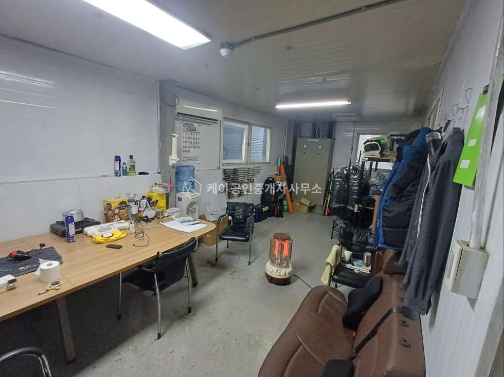 인천 서해구 원창동 중대형 단독 공장 사옥, 주차장 넓음, 대형차량 진입 원활, 깔끔하게 관리 매매 매물번호 11481 사진 20