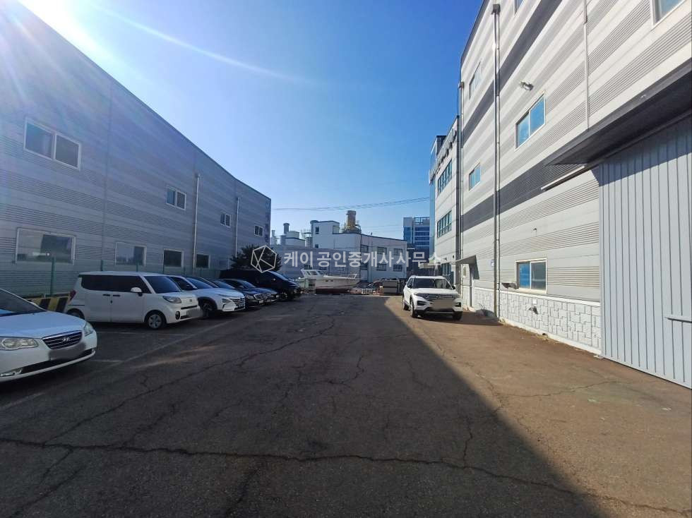인천 서해구 원창동 중대형 단독 공장 사옥, 주차장 넓음, 대형차량 진입 원활, 깔끔하게 관리 매매 매물번호 11481 사진 21