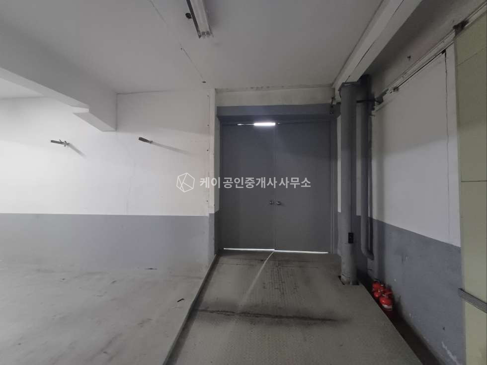 인천 미추홀구 도화동 2동 1층 900평 공장, 주거지 인근, 평당 25000원 저렴한 공장, 대형차 진입 원활 월세 매물번호 11505 사진 5