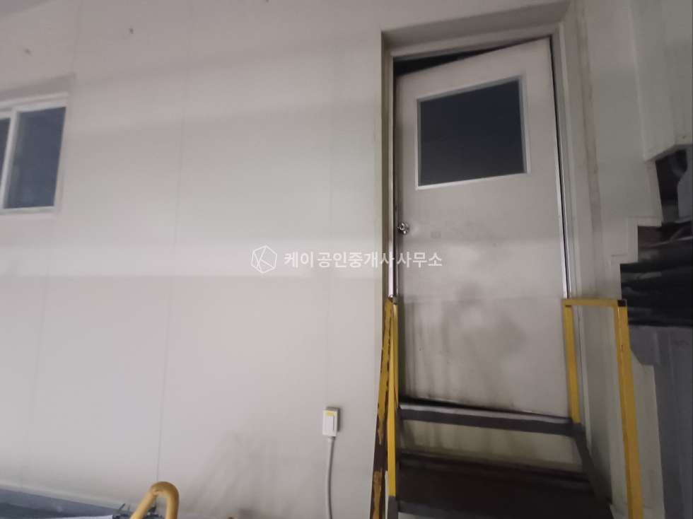 인천 미추홀구 도화동 2동 1층 900평 공장, 주거지 인근, 평당 25000원 저렴한 공장, 대형차 진입 원활 월세 매물번호 11505 사진 12