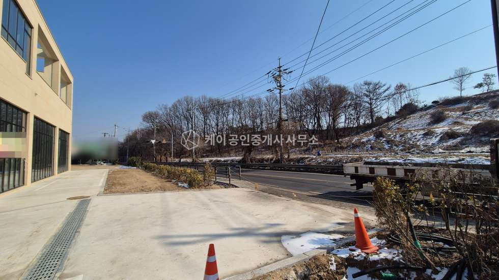 경기 고양덕양구 현천동 1동 2차선접한 신축 70평, 폴딩도어, 야외테라스, 넓은마당 주차공간 넉넉,현천IC 1분, 남고양IC 5분, 월세 매물번호 11510 사진 12
