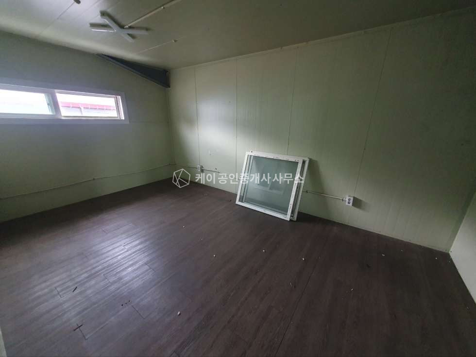경기 고양일산동구 설문동 2종근생, 오수직관,넓은 단독마당, 추레라 가능, 내외부 깨끗 굿! 월세 매물번호 11291 사진 4