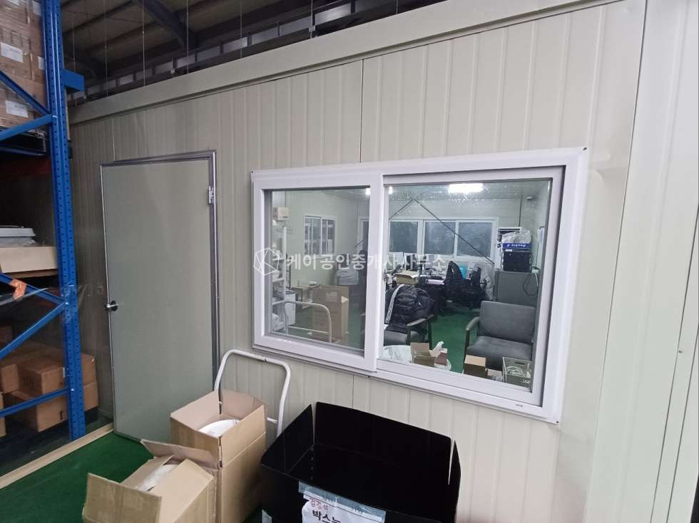 인천 서해구 석남동 A동 북항 인근 125평 창고, 호이스트 3톤, 창고 내부 사무실, 별도 주차장 월세 매물번호 11513 사진 8