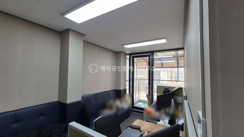경기 고양일산서구 가좌동 150평 사옥형창고, 단독마당, 내부사무실완비,높은층고 월세 매물번호 11516 사진 13