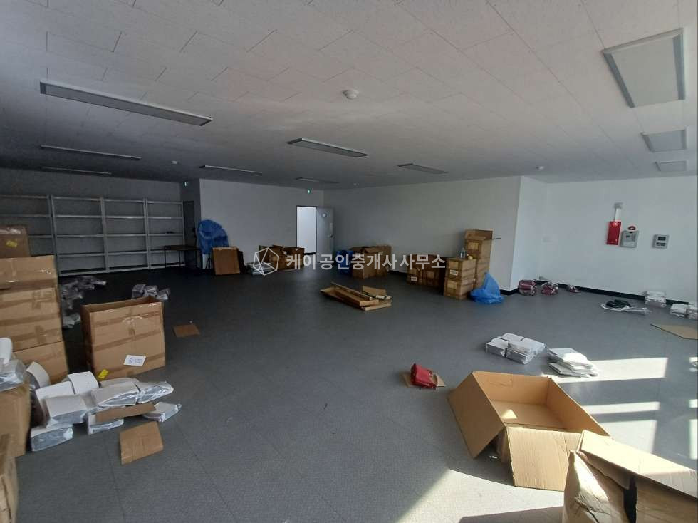 인천 제물포구 항동7가 건평 86평 3층 창고건물, 20평대 사무실 여러호실, 남항 인근 매매 매물번호 11519 사진 6