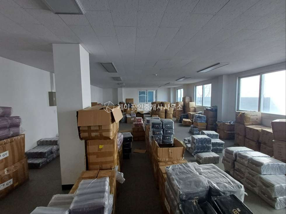 인천 제물포구 항동7가 건평 86평 3층 창고건물, 20평대 사무실 여러호실, 남항 인근 매매 매물번호 11519 사진 8