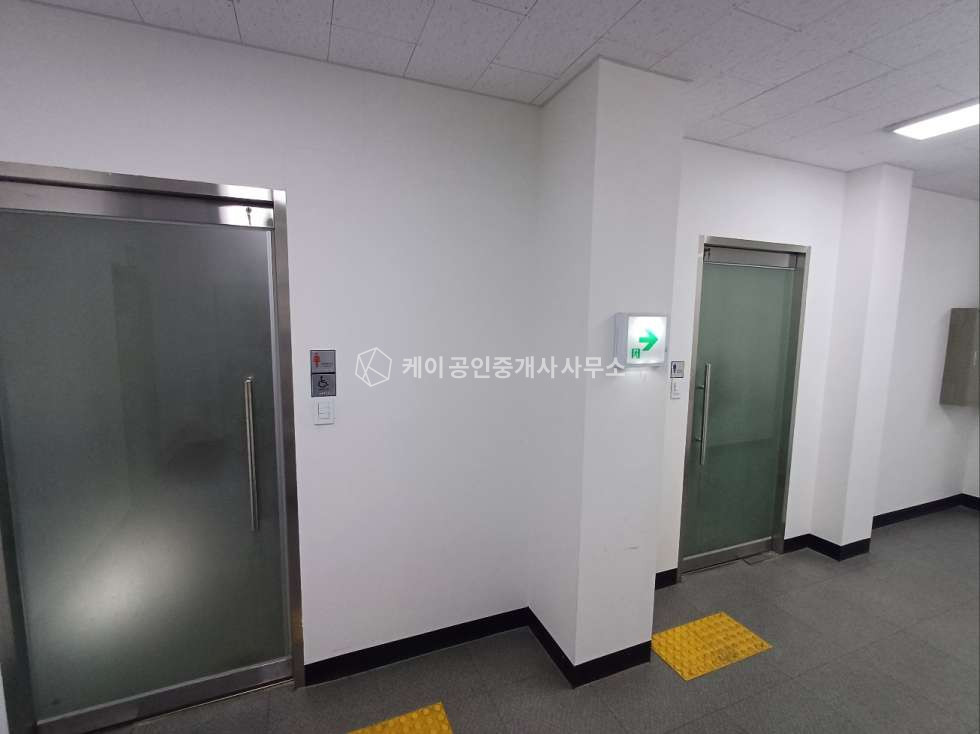 인천 제물포구 항동7가 건평 86평 3층 창고건물, 20평대 사무실 여러호실, 남항 인근 매매 매물번호 11519 사진 10