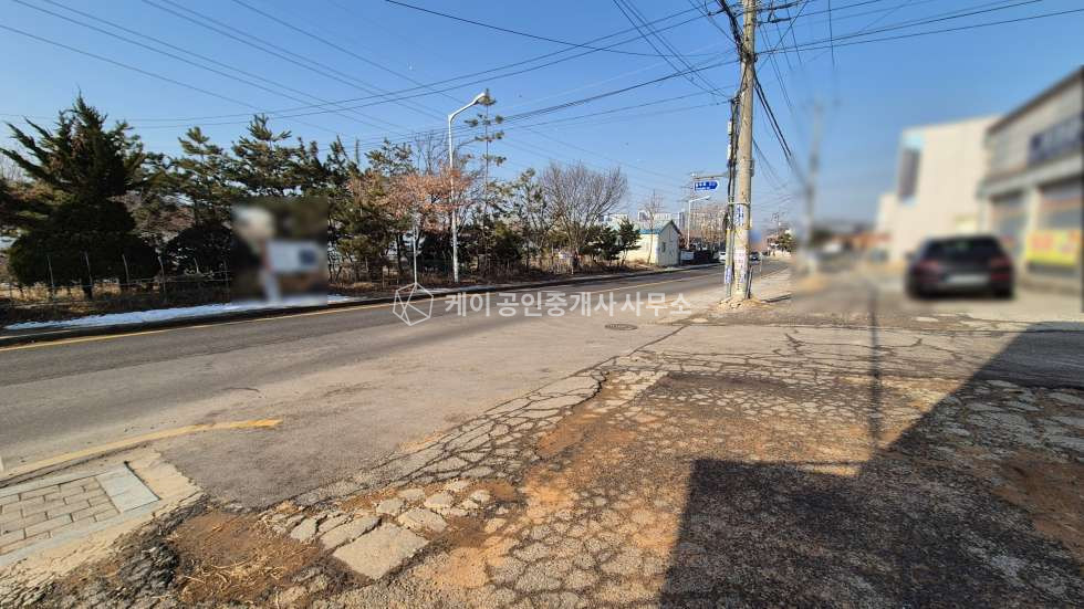 경기 고양덕양구 용두동 2차선 접 서울근접 100평 건물, 단독마당, 40ft추레라 가능, 고양JC,성사IC 10분, 항공대역 5분 월세 매물번호 11529 사진 3