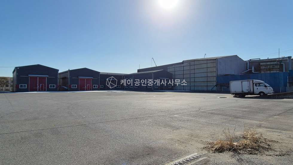 경기 고양일산동구 성석동 350평 넓은마당,성석동 6개동 창고임대 대형차량 40ft추레라가능, 월세 매물번호 11533 사진 11