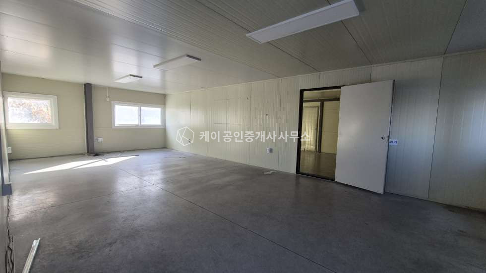경기 고양일산동구 성석동 350평 넓은마당,성석동 6개동 창고임대 대형차량 40ft추레라가능, 월세 매물번호 11533 사진 16