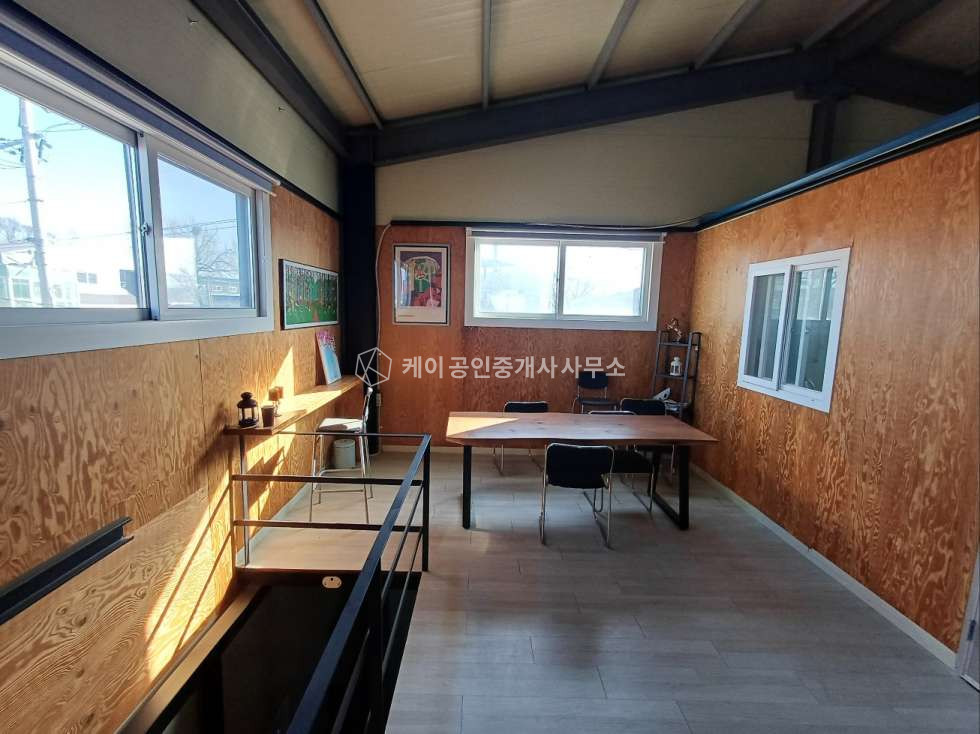 경기 김포시 양촌읍 흥신리 1동 대지 179평, 공장 50평, 2층 사무실, 가설 천막 창고(3평), 대형차 진입 가능 매매 매물번호 11542 사진 15