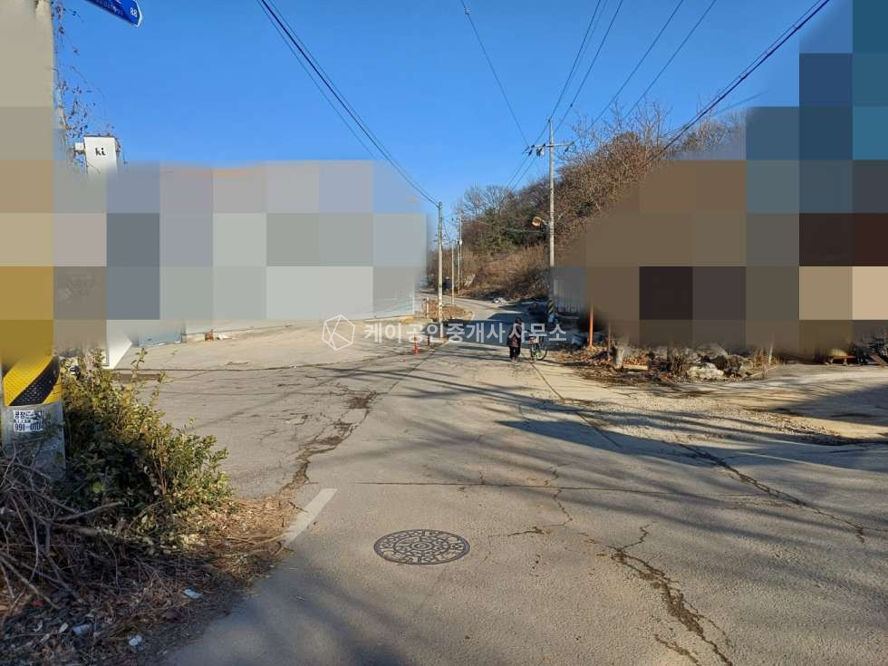 경기 김포시 양촌읍 흥신리 1동 대지 179평, 공장 50평, 2층 사무실, 가설 천막 창고(3평), 대형차 진입 가능 매매 매물번호 11542 사진 17