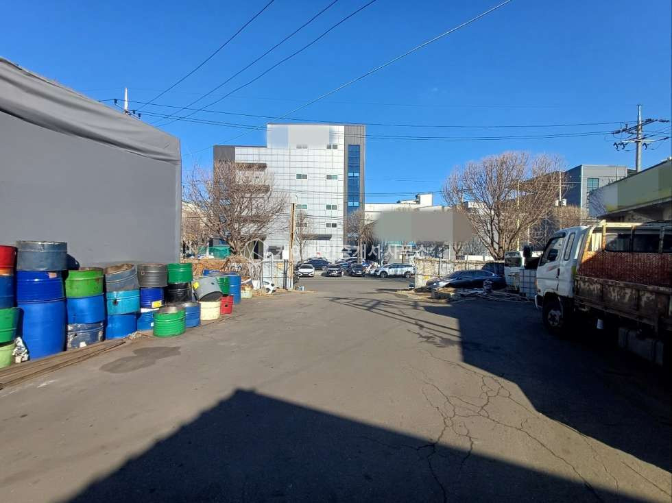 인천 서해구 석남동 100평 저렴한 공장 임대, 호이스트 3톤, 대형차 진입 가능 월세 매물번호 11555 사진 8