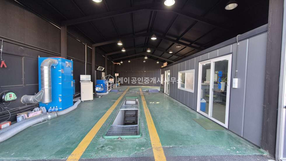 경기 고양일산동구 장항동 100평 자동차관련시설, 2차선도로접, 대형차량가능, 장항IC 1분 월세 매물번호 11559 사진 2