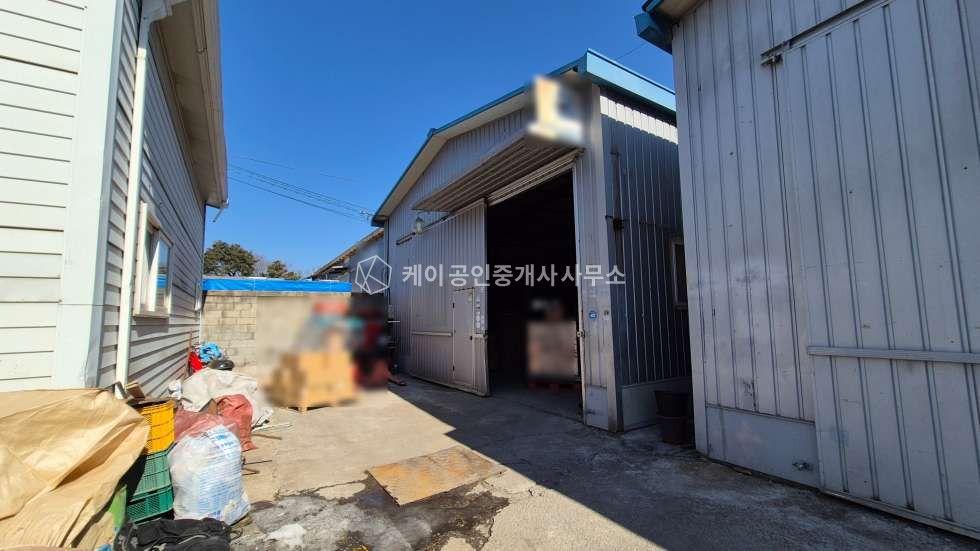 경기 고양일산동구 설문동 라동 렉설치된 저렴한 창고, 대형차량가능,민원없음, 설문IC 10분 월세 매물번호 11565 사진 3