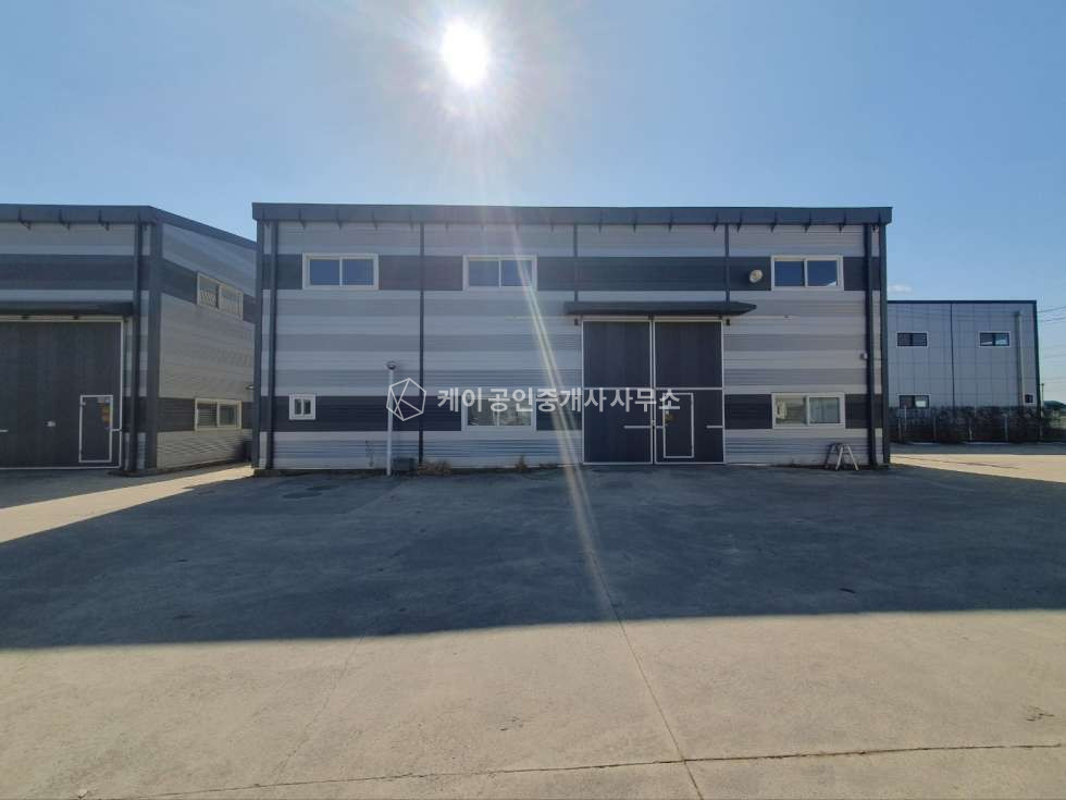 경기 김포시 하성면 봉성리 가동 단순보관창고 60평, 60평or30평 추가임대가능, 대로변접, 즉시입주 가능 월세 매물번호 11581 사진 1