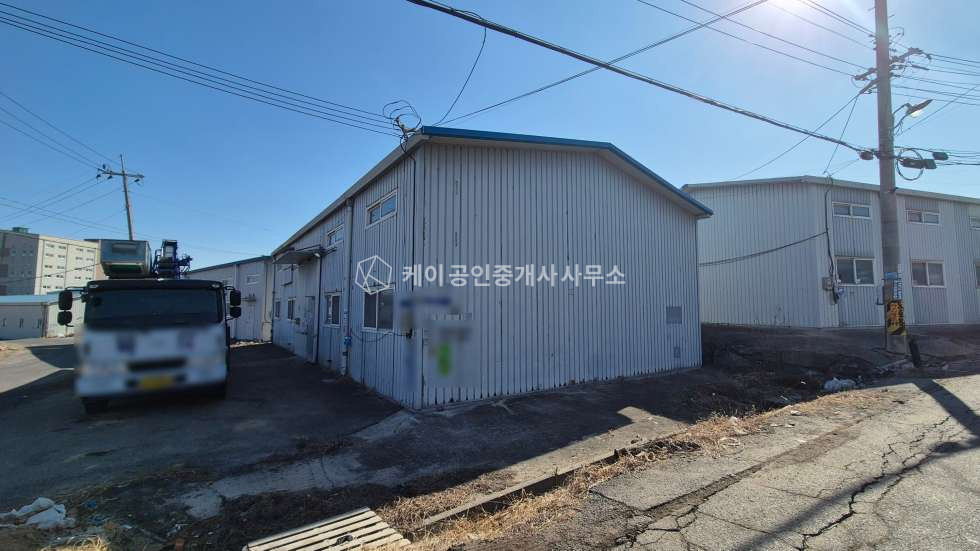 경기 고양일산서구 가좌동 일산 약60평2종근생창고,단독마당, 탑골IC6분, 파주김포접근용이 월세 매물번호 11601 사진 2