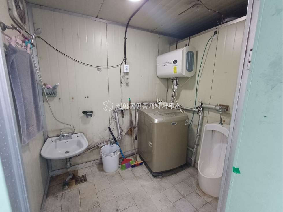 인천 남동구 고잔동 연면적 335평, 저렴한 공장 창고, 사거리 코너, 화물리프트 있음. 즉시입주가능 매매 매물번호 11605 사진 16