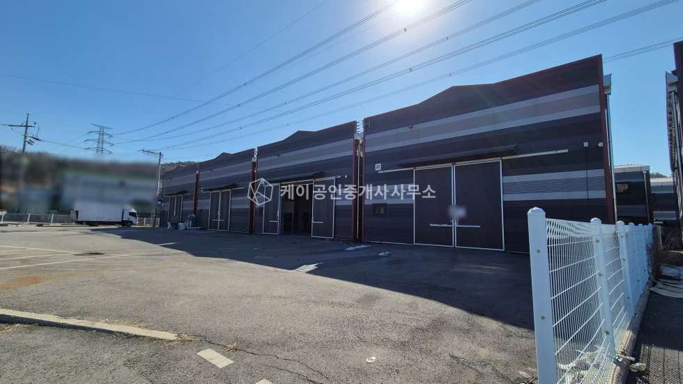 경기 고양일산동구 지영동 나동 시세대비 저렴한 60평 물류창고, 대형마당, 11톤차량가능, 준신축급, 높이7.4m 월세 매물번호 11617 사진 1
